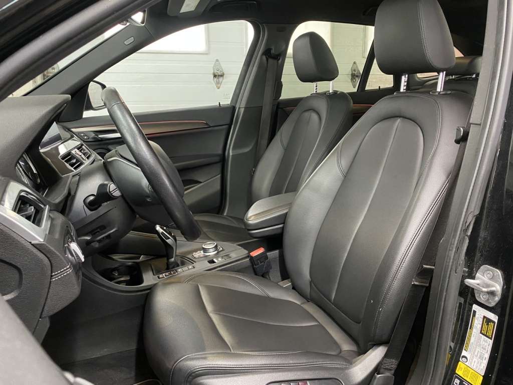 2022 BMW X1 - Image 15