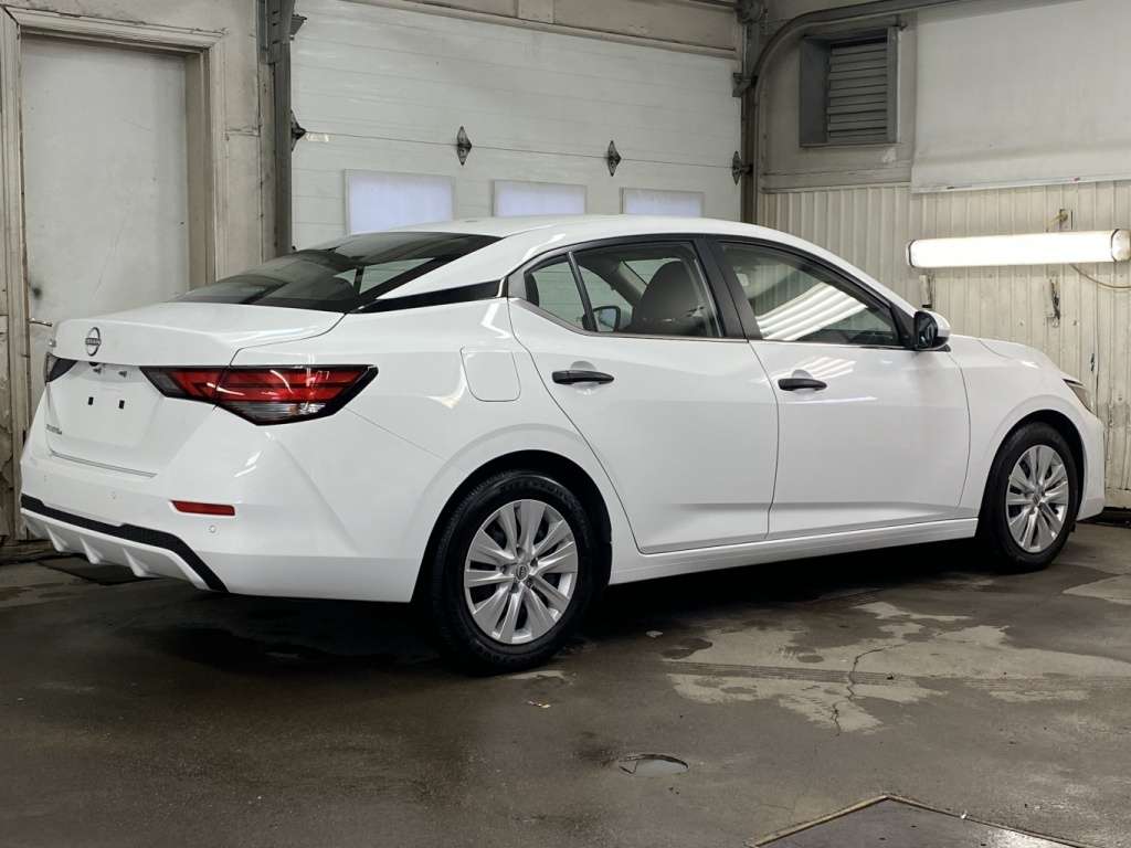 2025 Nissan Sentra - Image 7