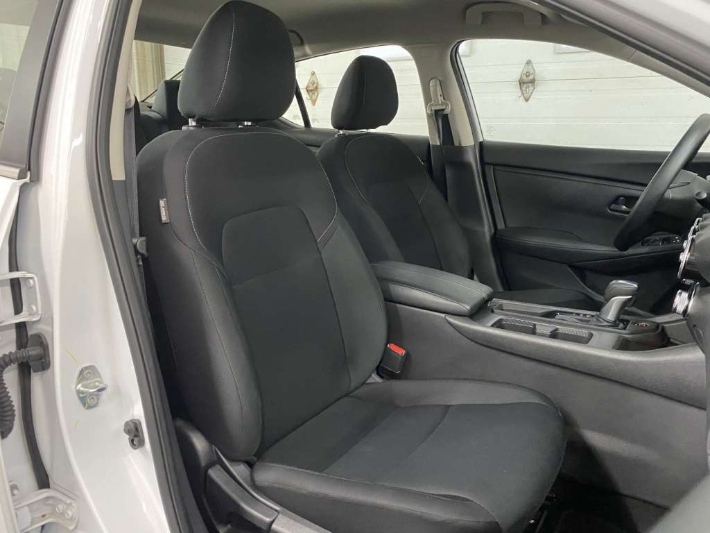 2025 Nissan Sentra - Image 16