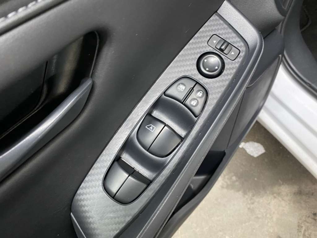 2025 Nissan Sentra - Image 28