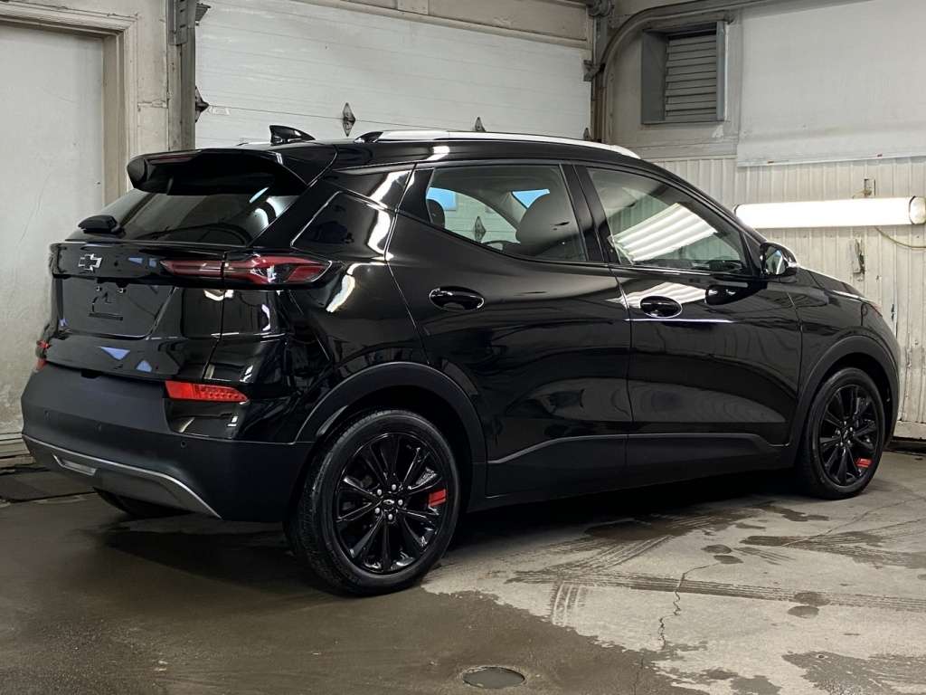 2023 Chevrolet Bolt - Image 7