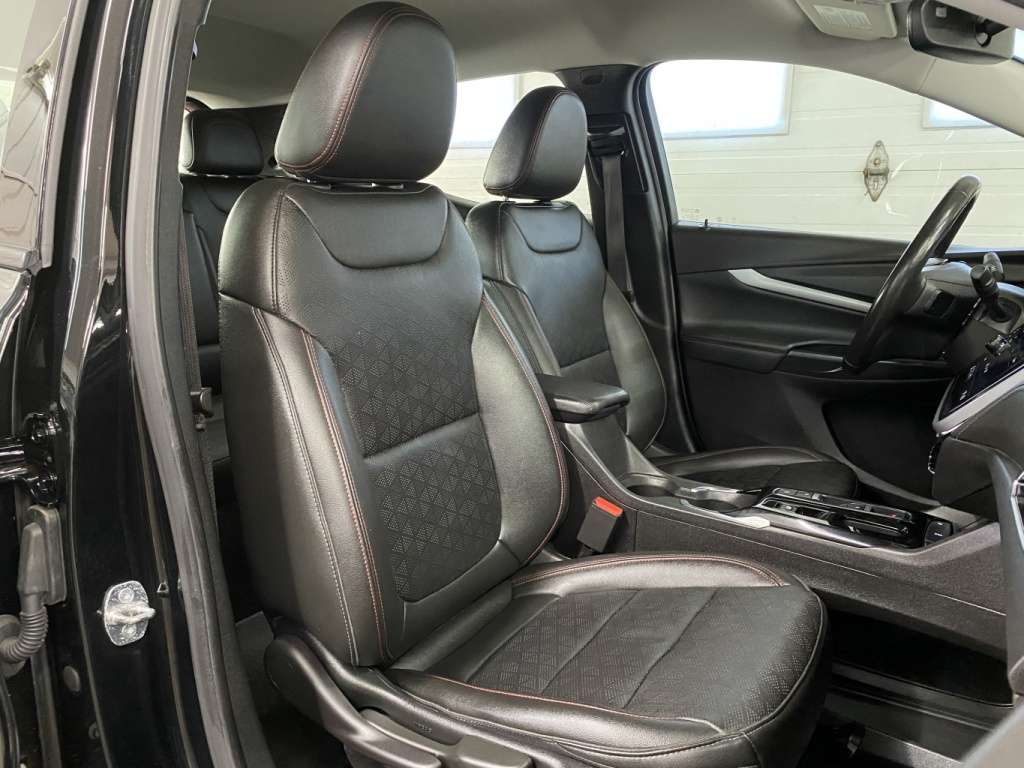 2023 Chevrolet Bolt - Image 16