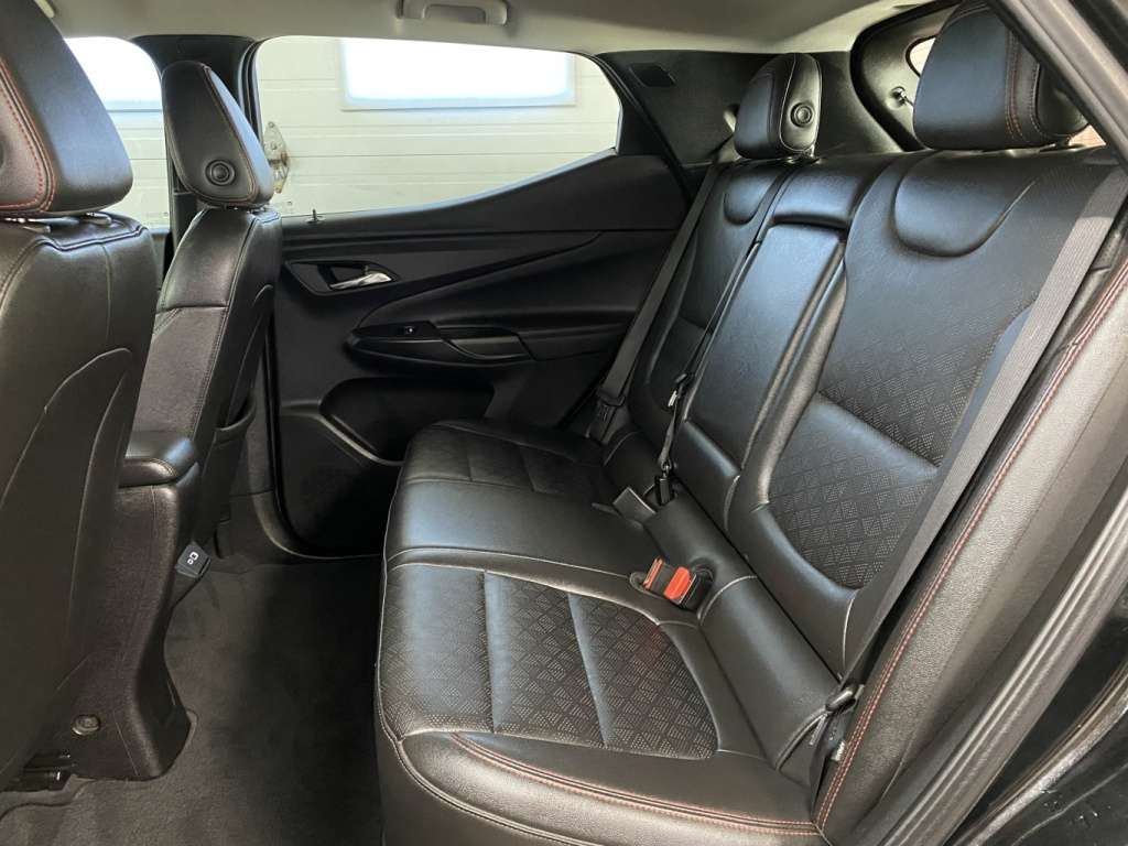 2023 Chevrolet Bolt - Image 17