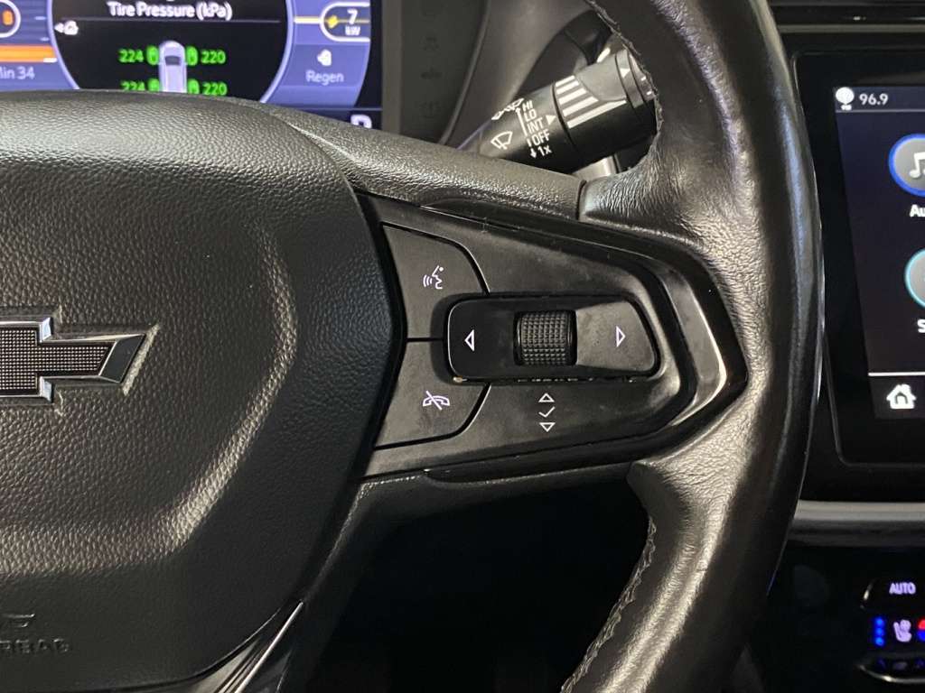2023 Chevrolet Bolt - Image 20