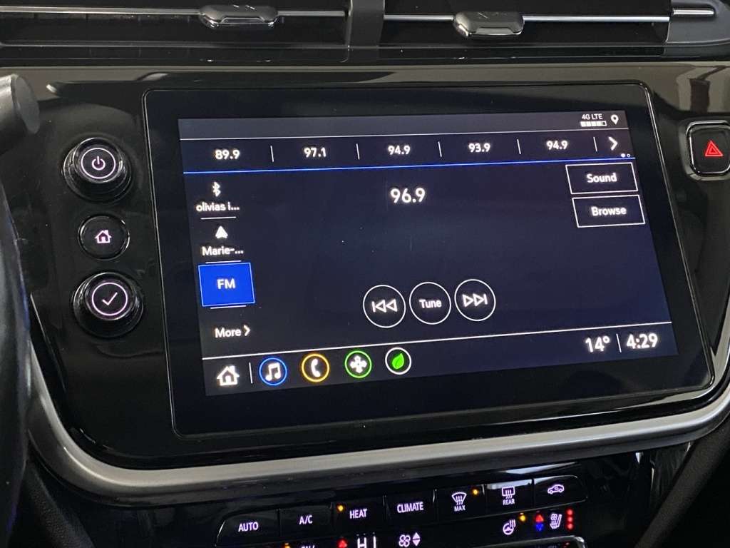 2023 Chevrolet Bolt - Image 24