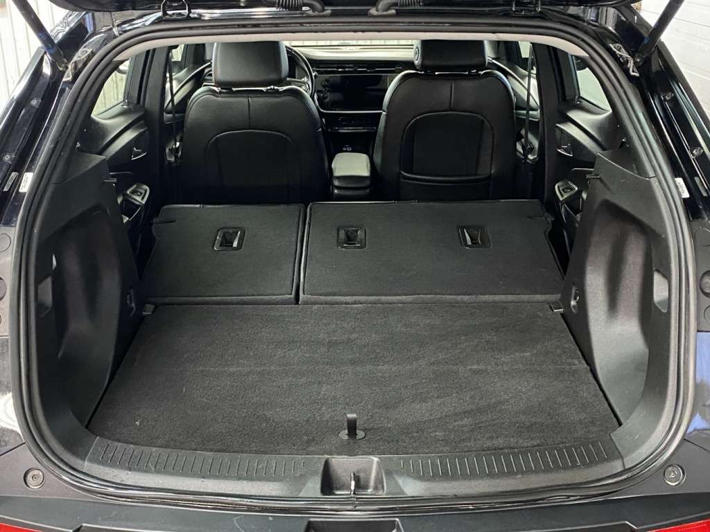 2023 Chevrolet Bolt - Image 30