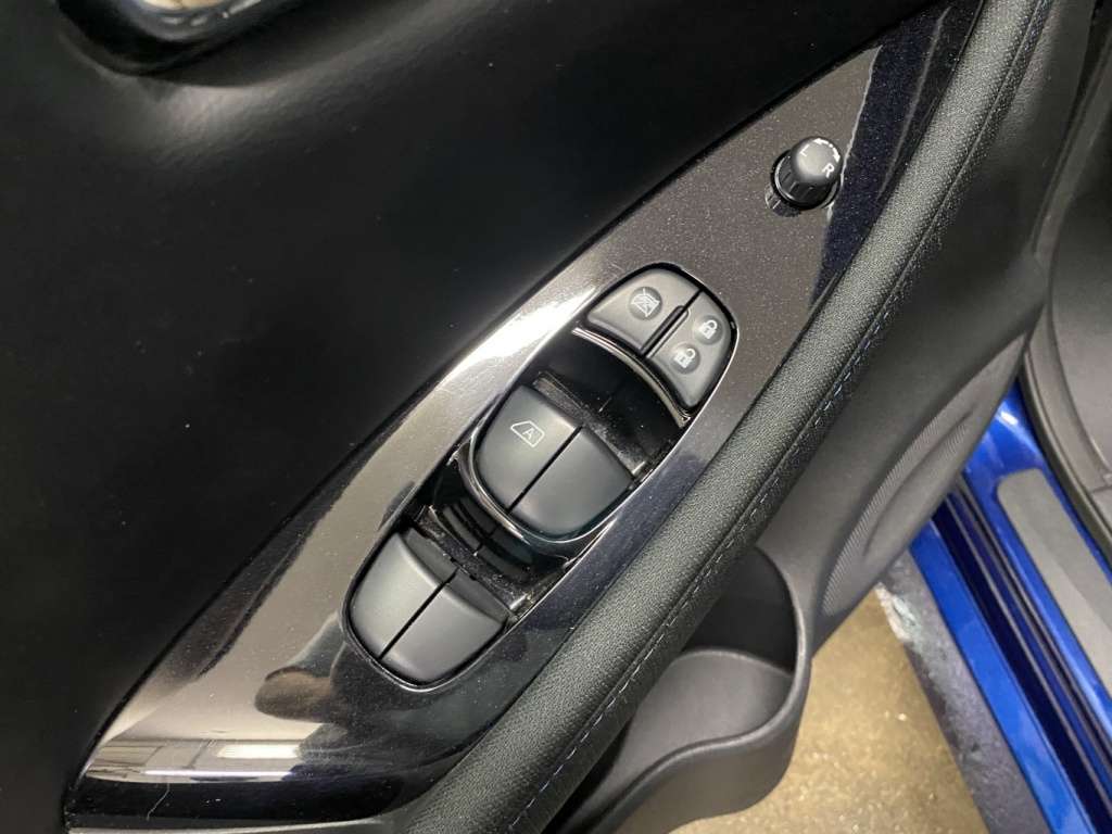 2023 Nissan Leaf - Image 27