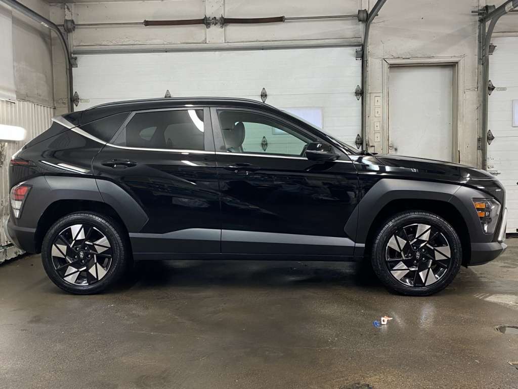 2024 Hyundai KONA - Image 8