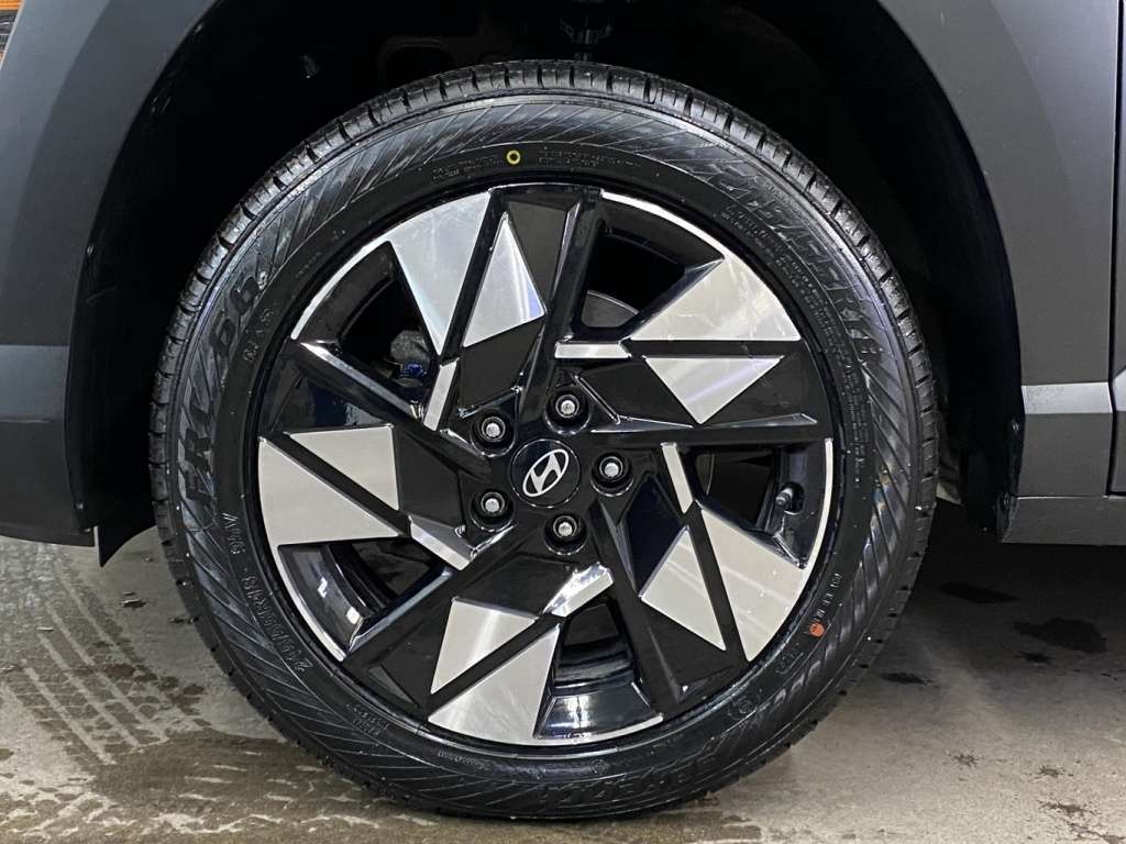 2024 Hyundai KONA - Image 11