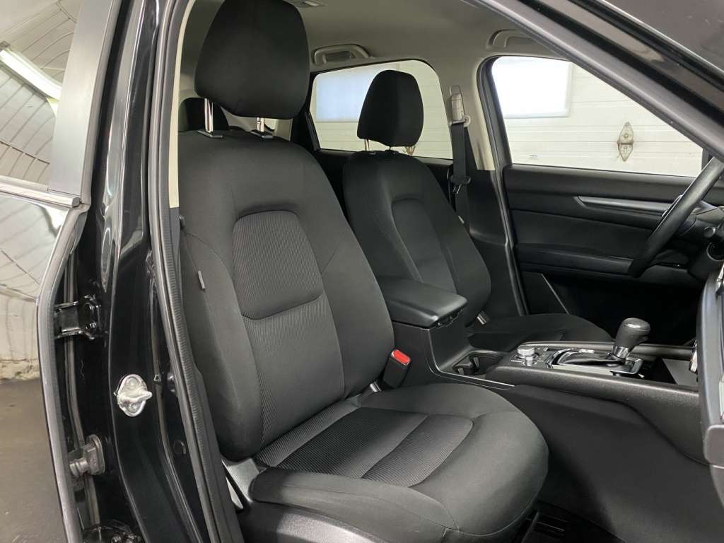 2022 Mazda CX-5 - Image 16