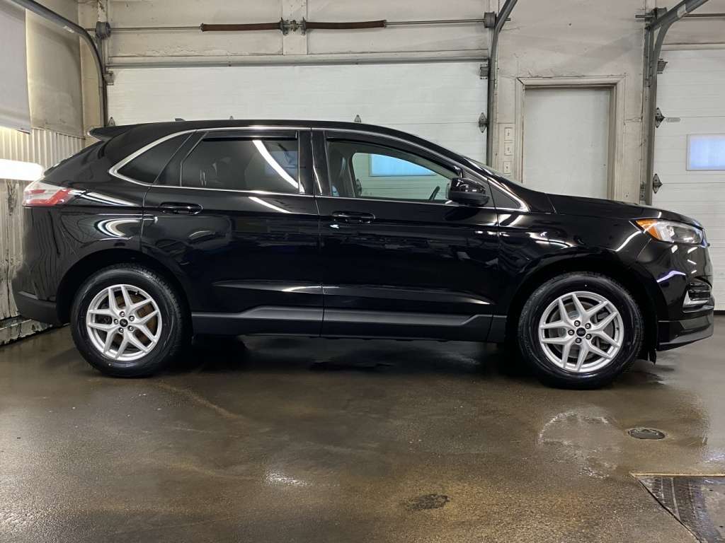2023 Ford Edge - Image 8