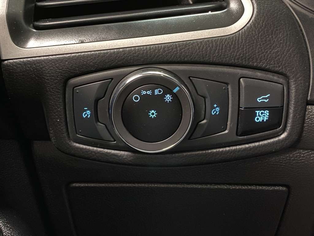 2023 Ford Edge - Image 29
