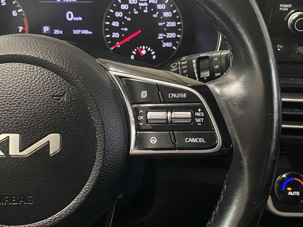 2023 Kia Seltos - Image 21