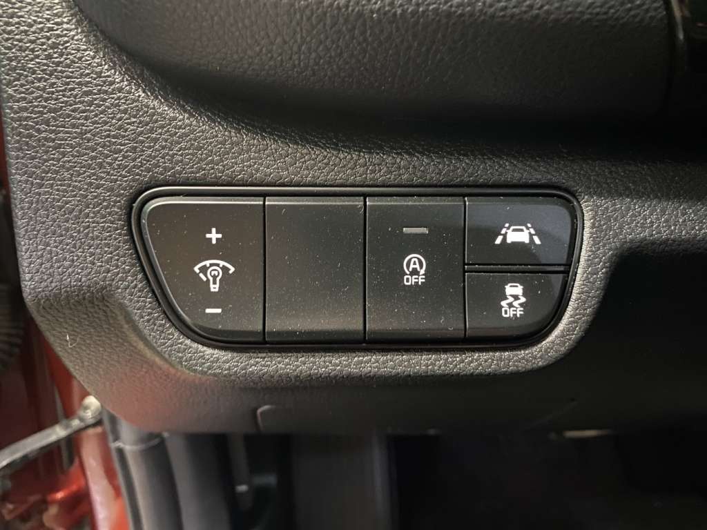 2023 Kia Seltos - Image 29