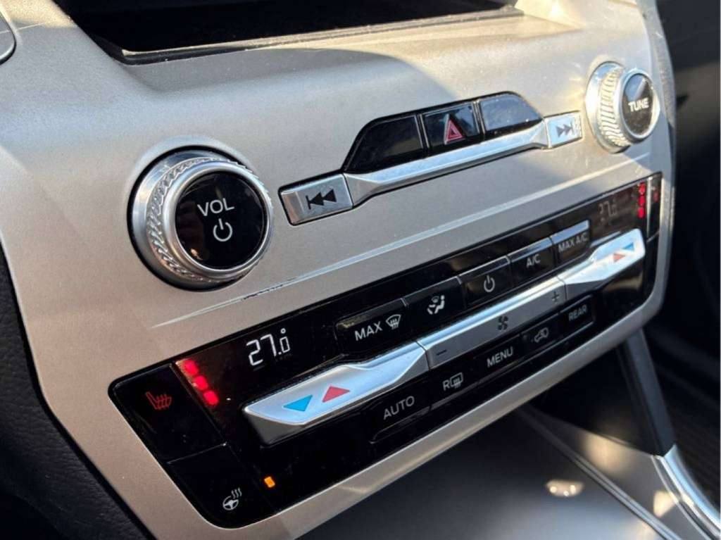 2021 Ford Explorer - Image 7