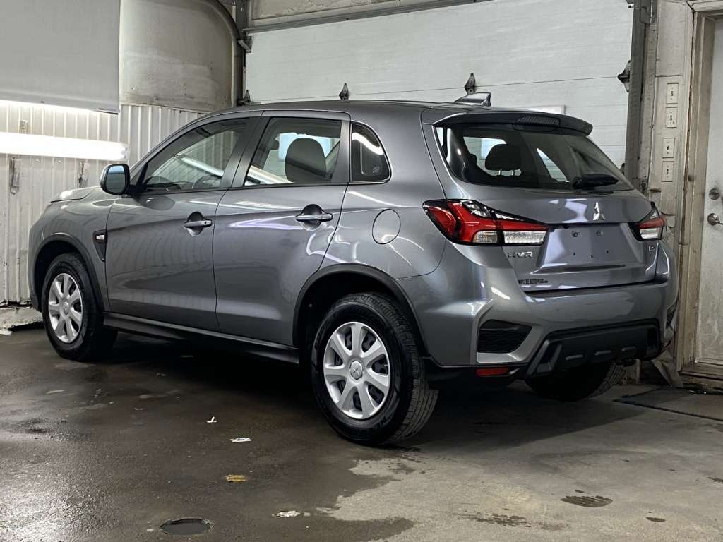 2024 Mitsubishi RVR - Image 5