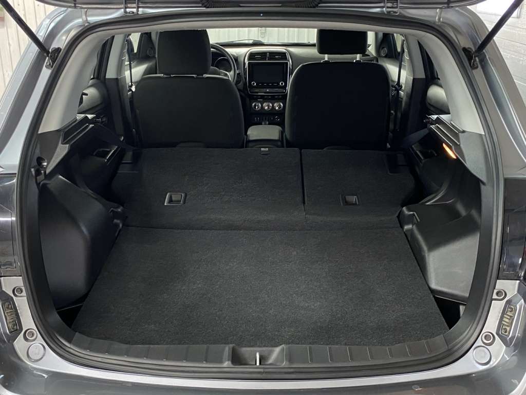 2024 Mitsubishi RVR - Image 29