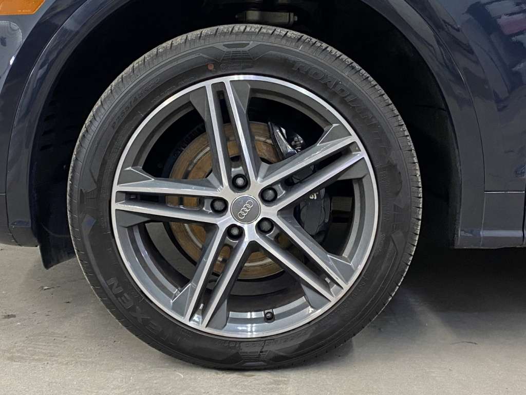 2020 Audi SQ5 - Image 11