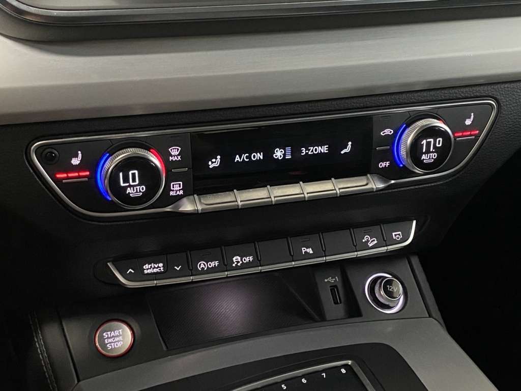 2020 Audi SQ5 - Image 28