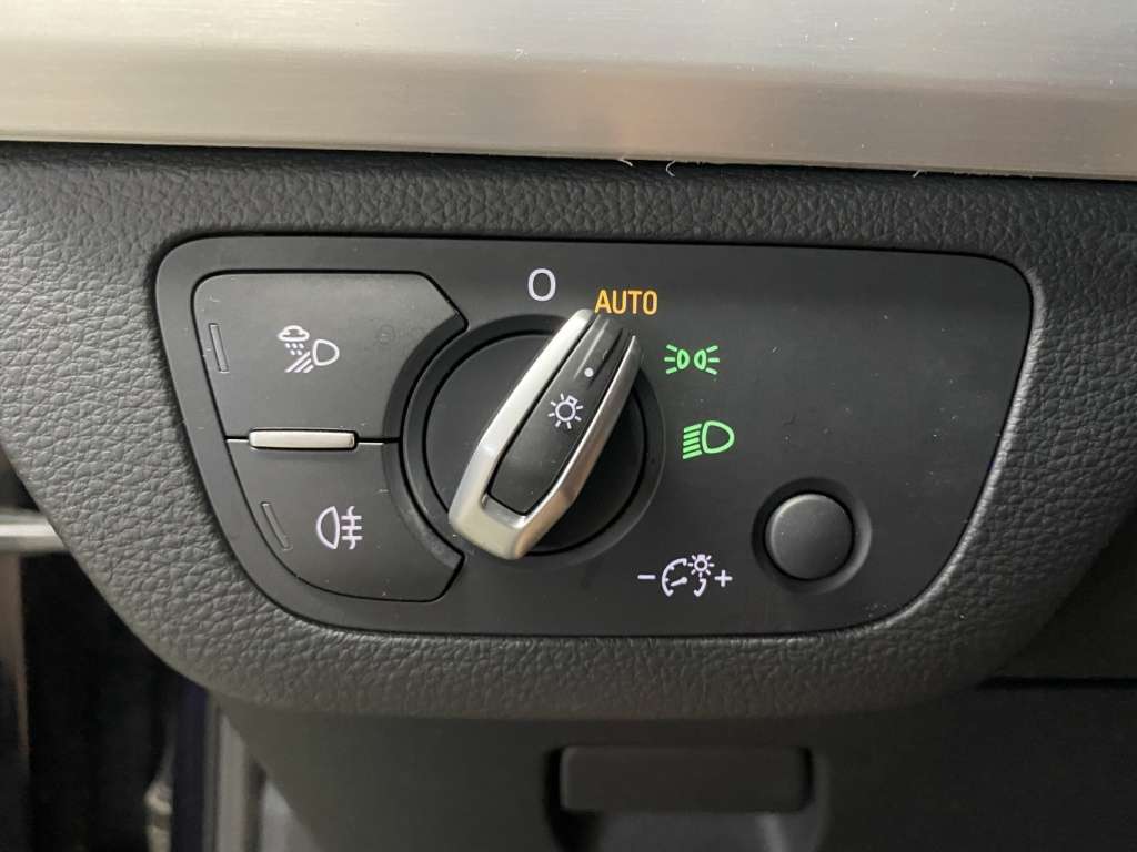 2020 Audi SQ5 - Image 31