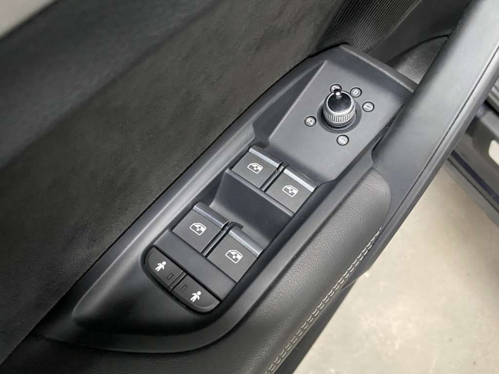 2020 Audi SQ5 - Image 32