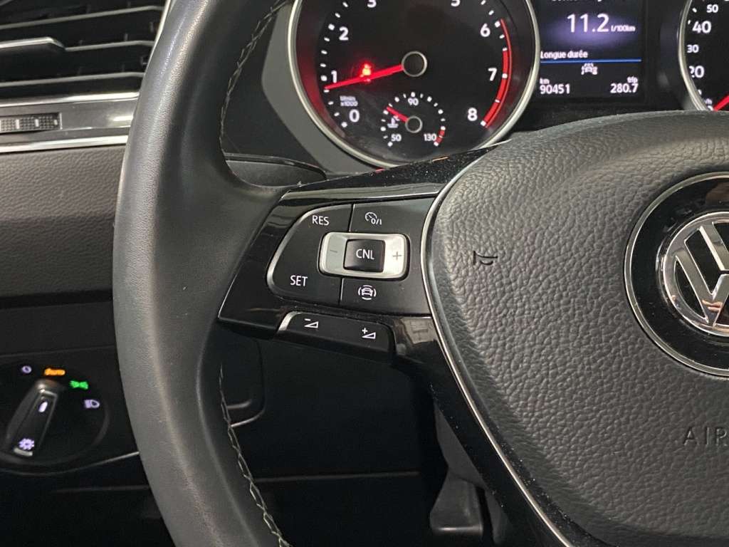 2021 Volkswagen Tiguan - Image 19