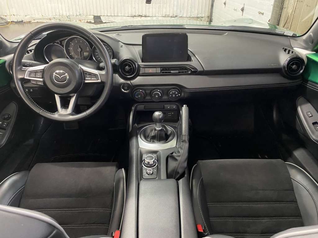 2023 Mazda MX-5 - Image 20