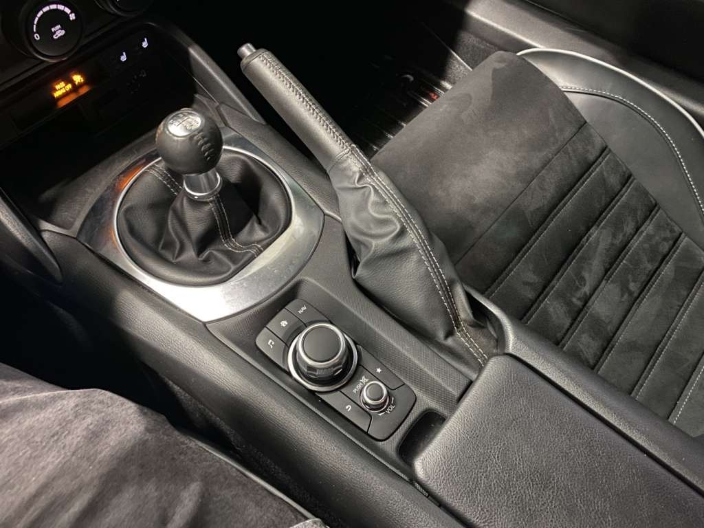 2023 Mazda MX-5 - Image 28