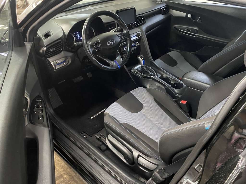 2020 Hyundai VELOSTER - Image 14