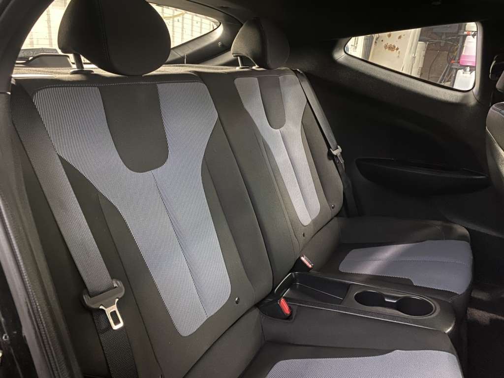 2020 Hyundai VELOSTER - Image 18