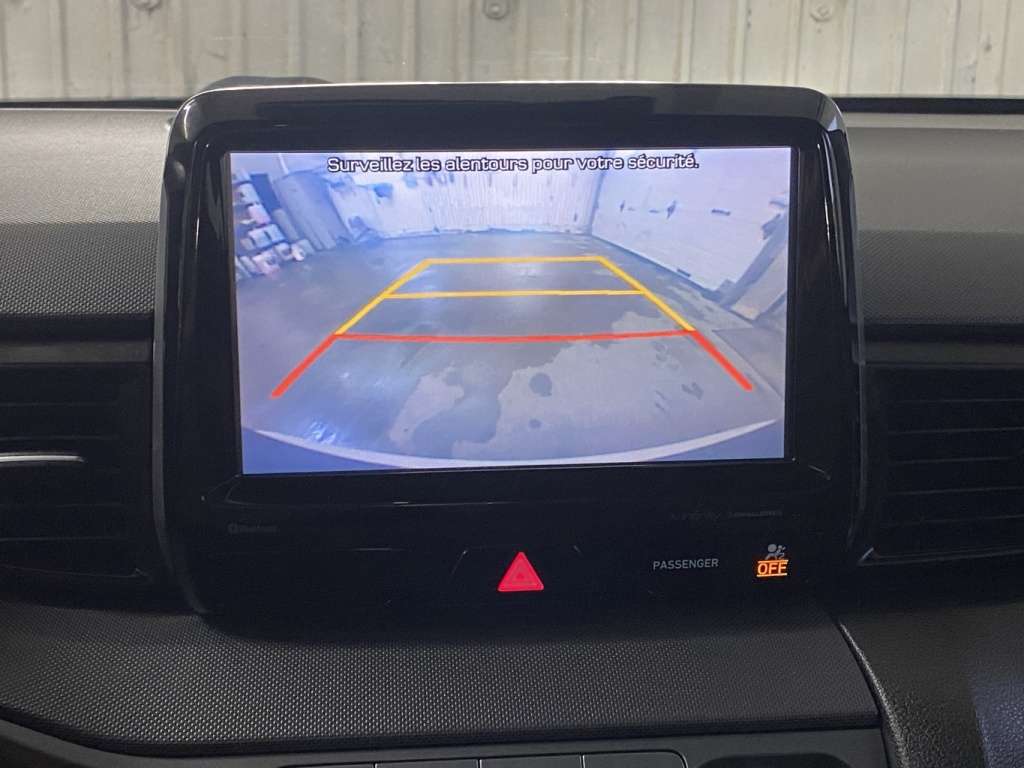 2020 Hyundai VELOSTER - Image 24