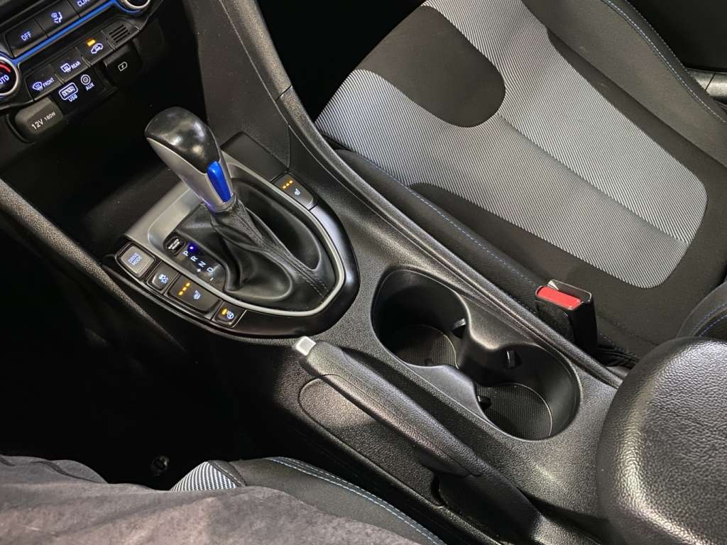 2020 Hyundai VELOSTER - Image 27