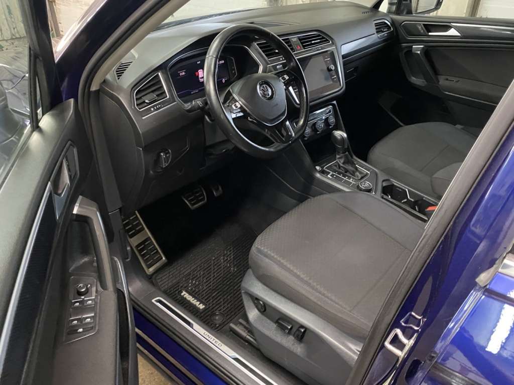 2021 Volkswagen Tiguan - Image 14