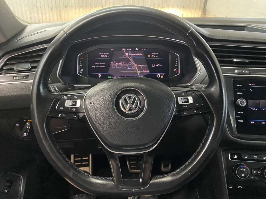 2021 Volkswagen Tiguan - Image 23