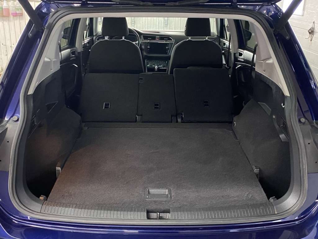 2021 Volkswagen Tiguan - Image 34