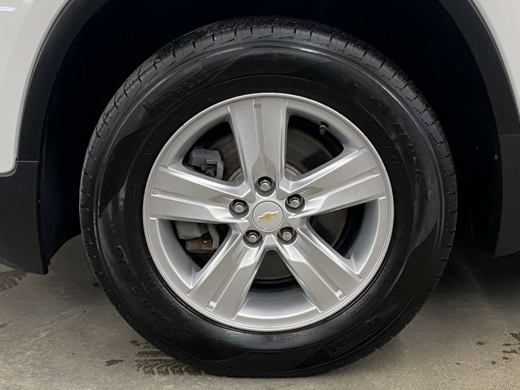 2021 Chevrolet Trax - Image 11