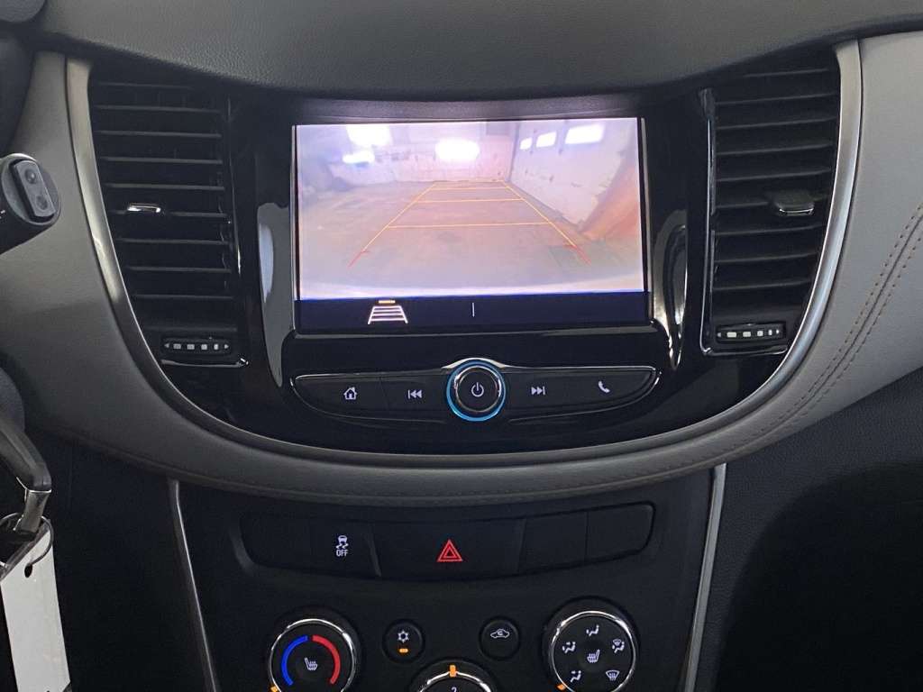 2021 Chevrolet Trax - Image 24