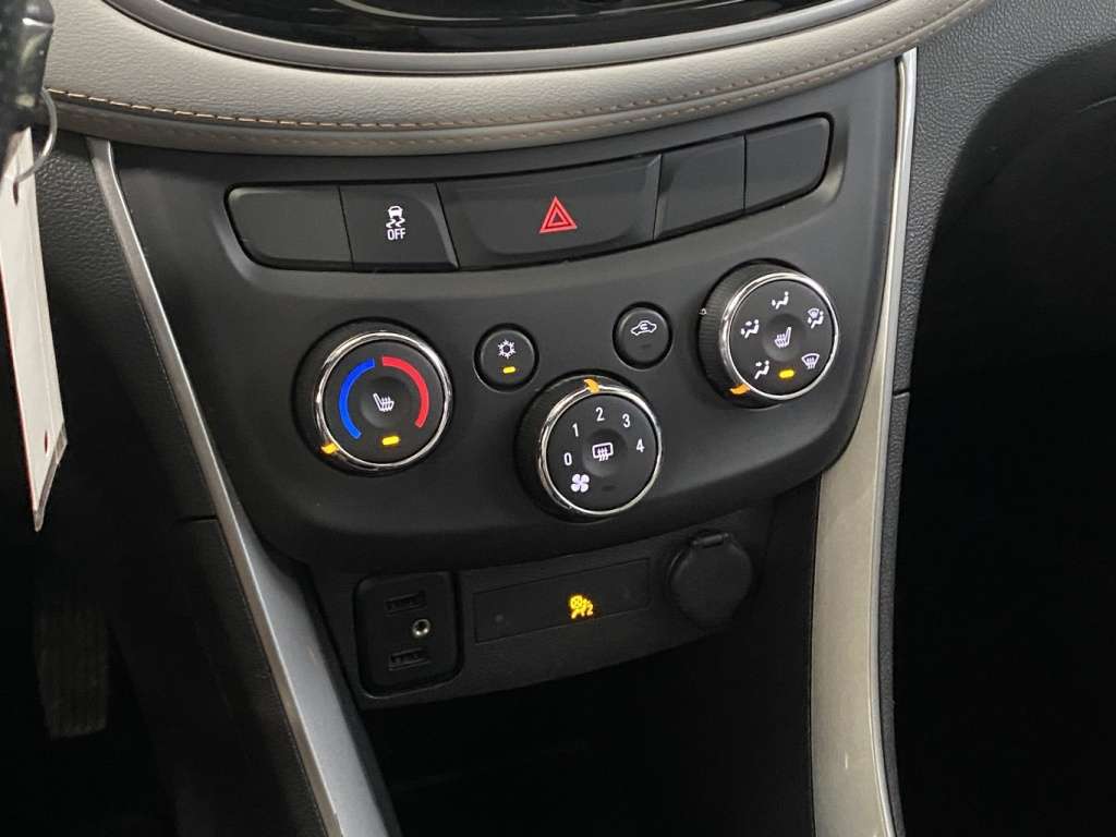 2021 Chevrolet Trax - Image 26