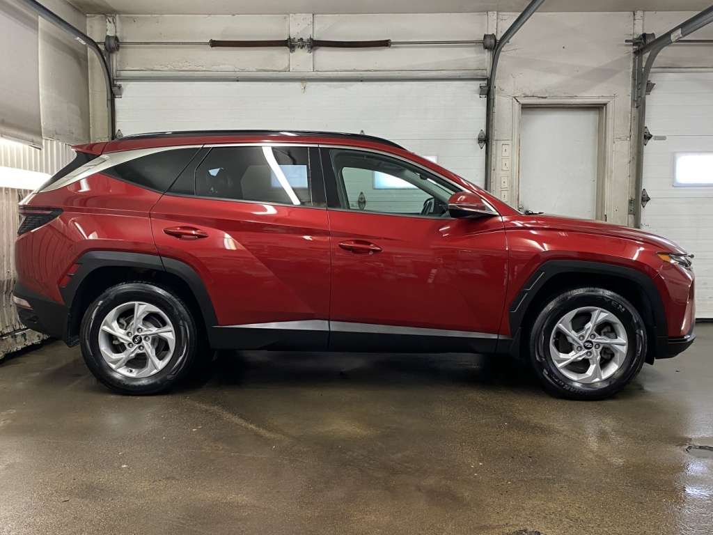 2022 Hyundai TUCSON - Image 8