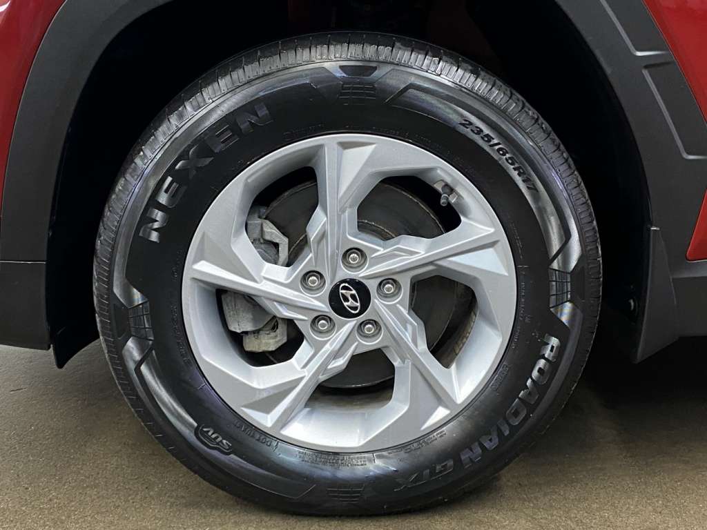 2022 Hyundai TUCSON - Image 11