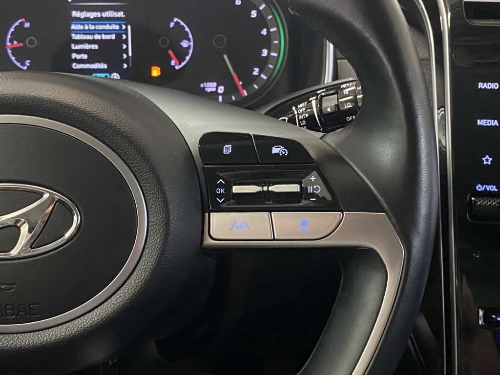 2022 Hyundai TUCSON - Image 21