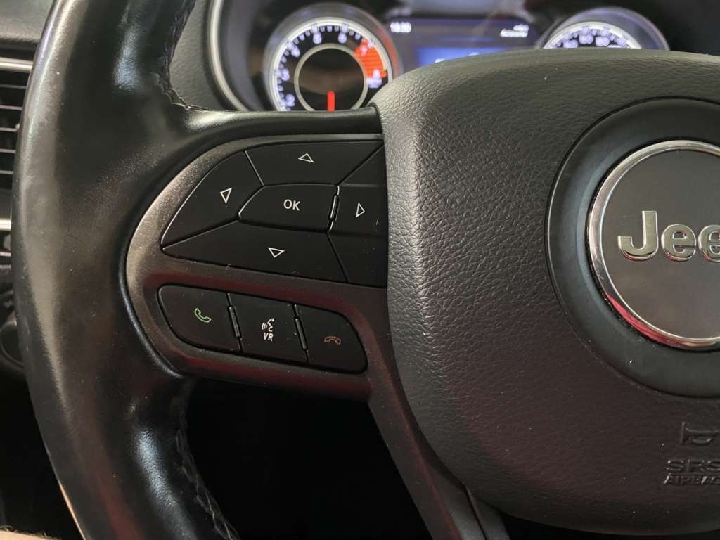 2021 Jeep Cherokee - Image 21