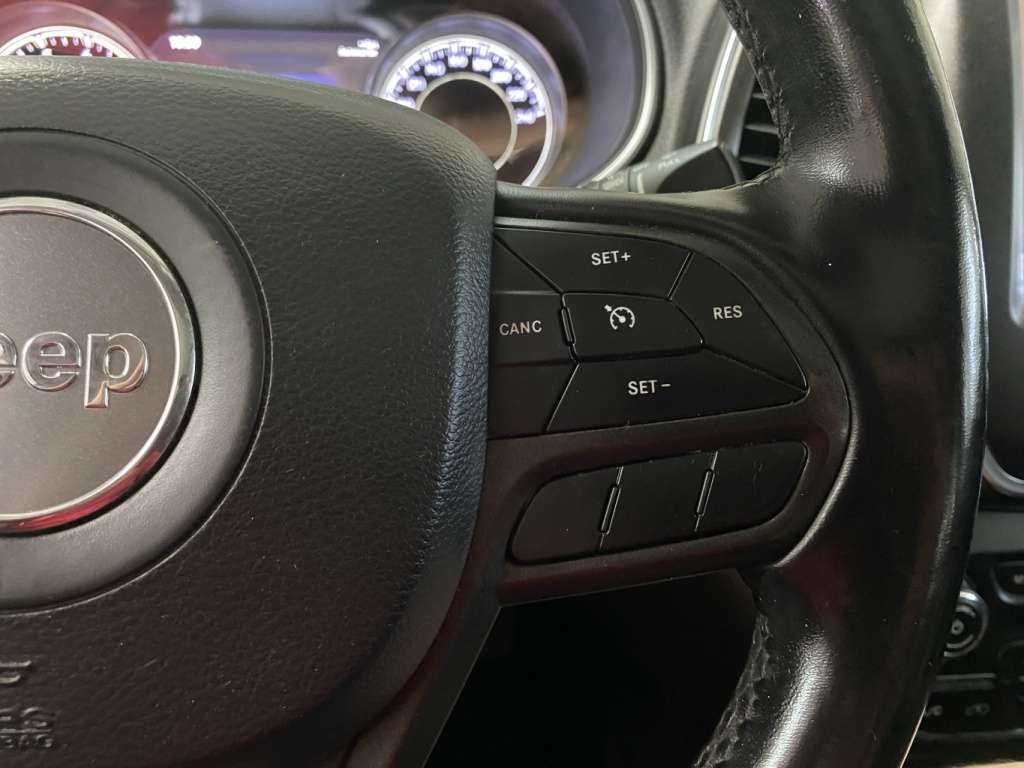 2021 Jeep Cherokee - Image 22
