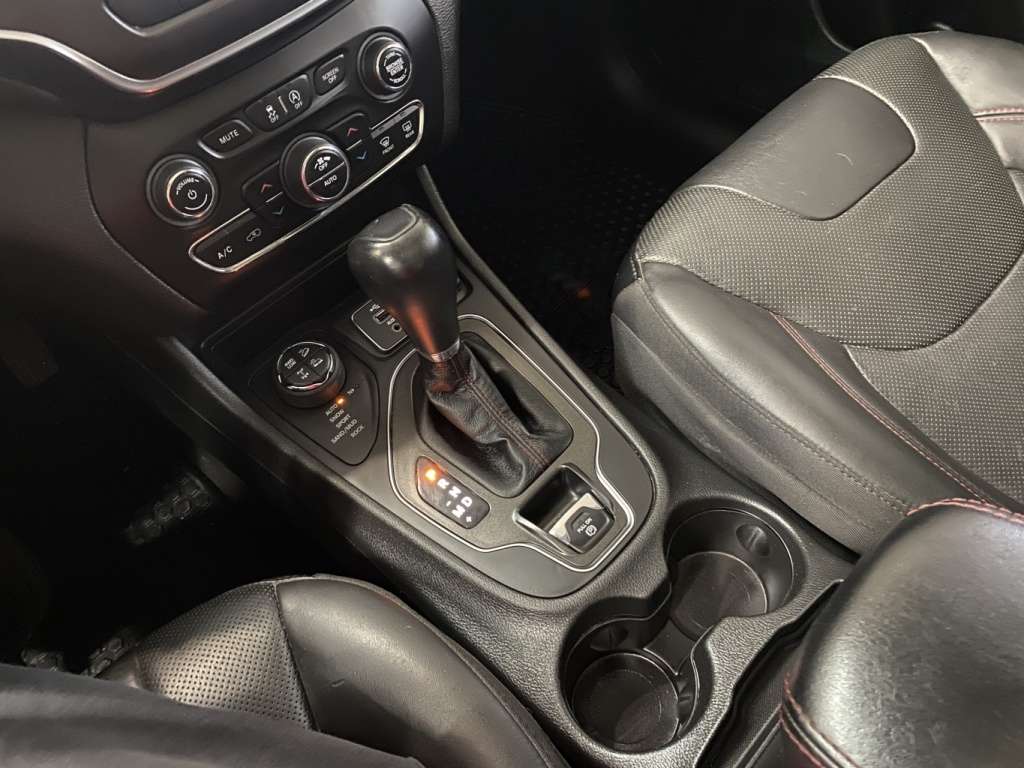 2021 Jeep Cherokee - Image 27