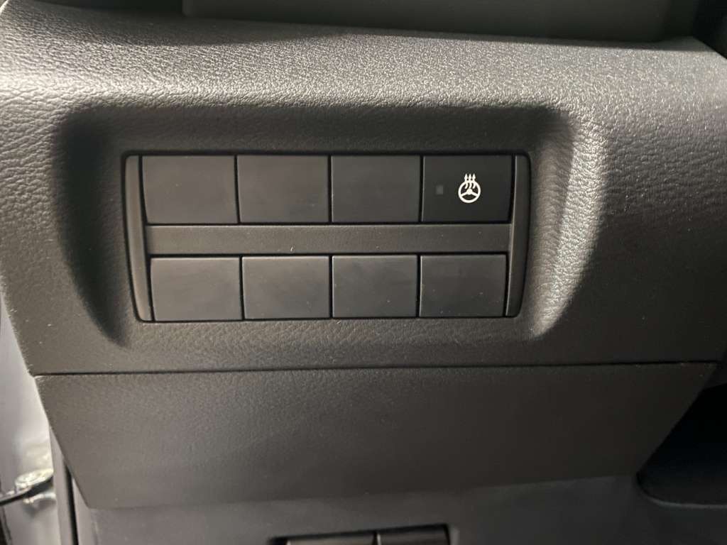 2022 Nissan Kicks - Image 27