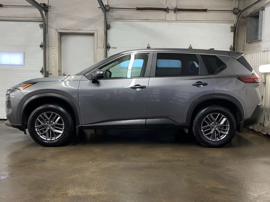 2023 Nissan Rogue - Image 4
