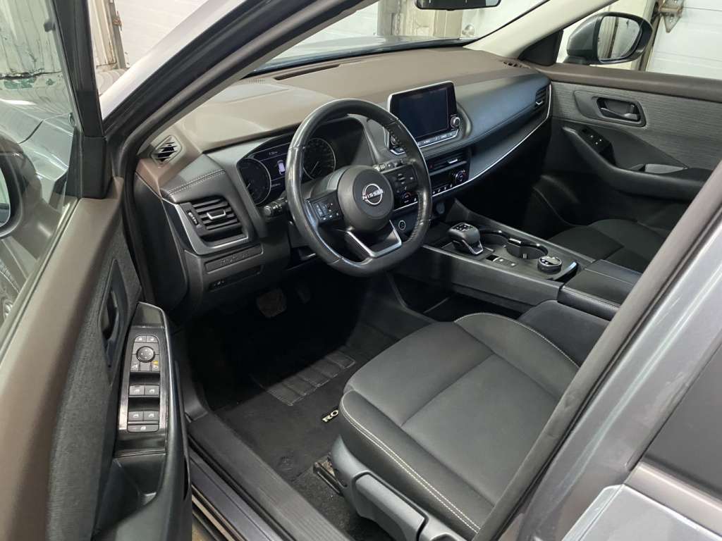 2023 Nissan Rogue - Image 13