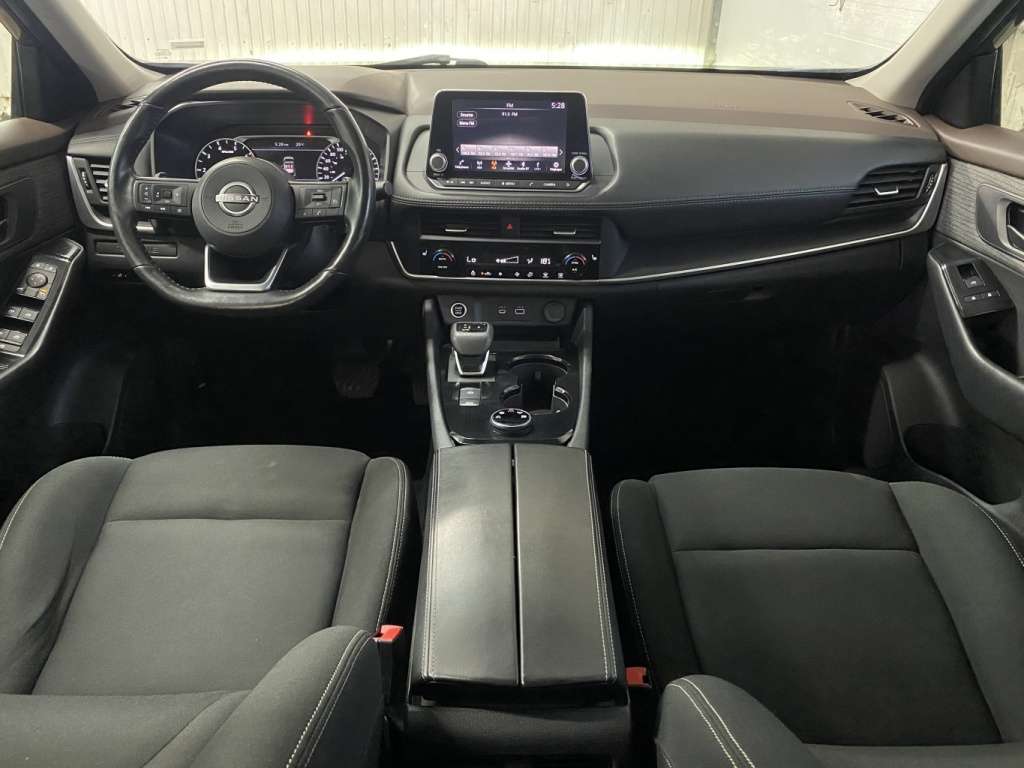 2023 Nissan Rogue - Image 18