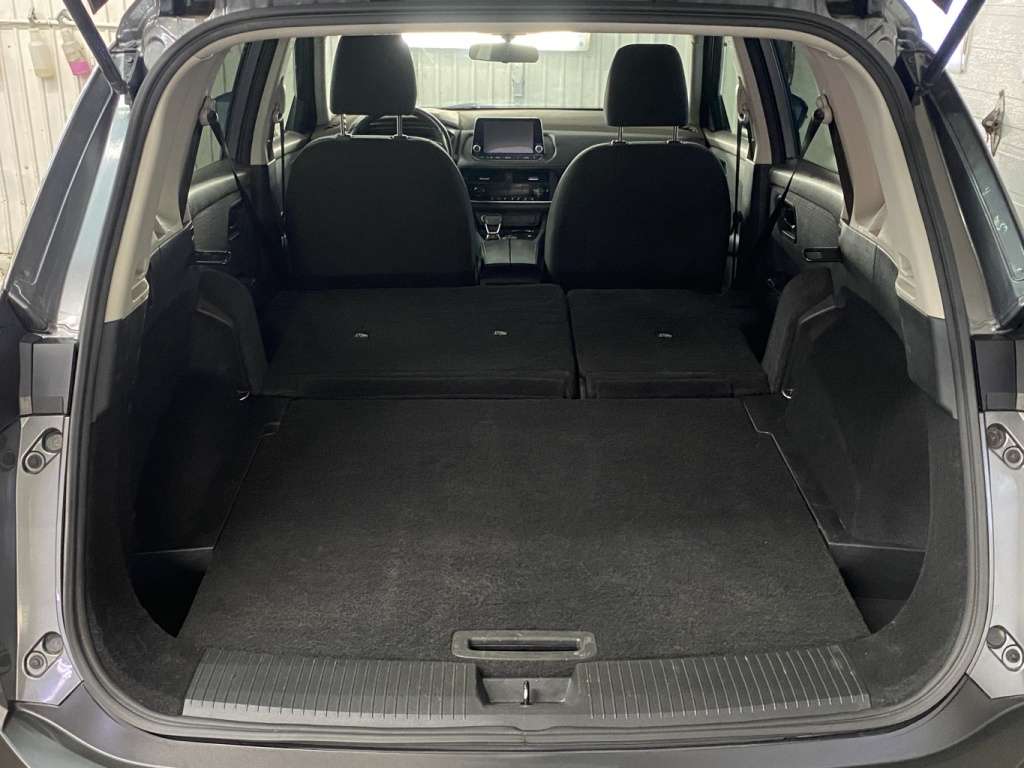 2023 Nissan Rogue - Image 30
