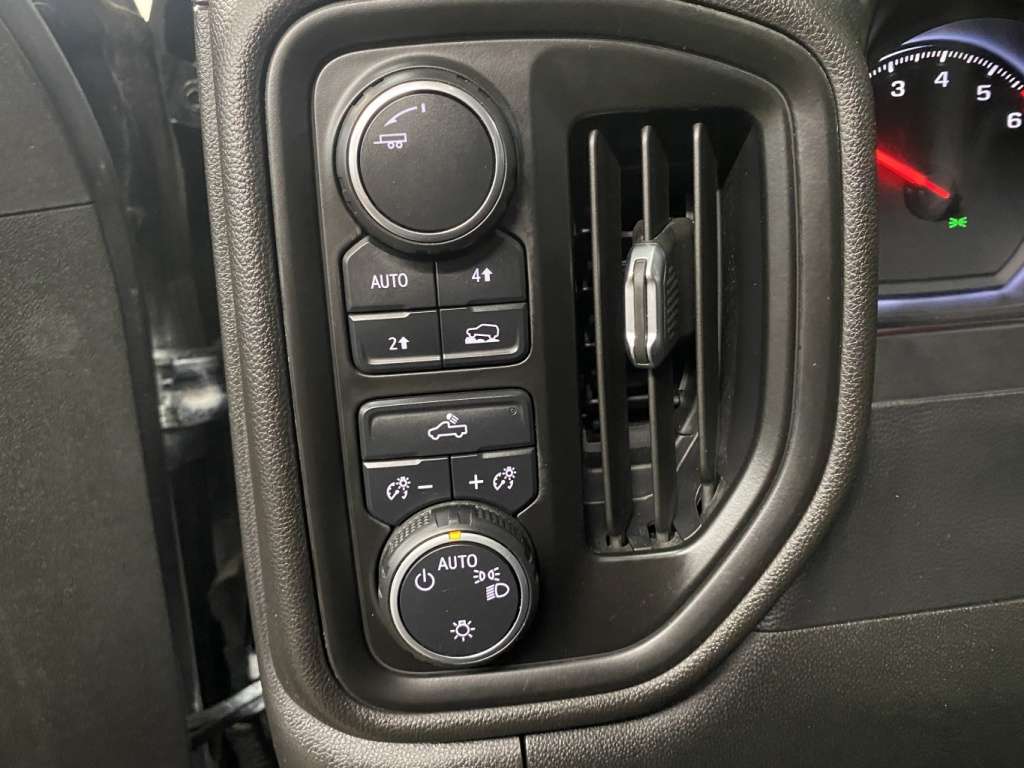 2020 Chevrolet Silverado 1500 - Image 25